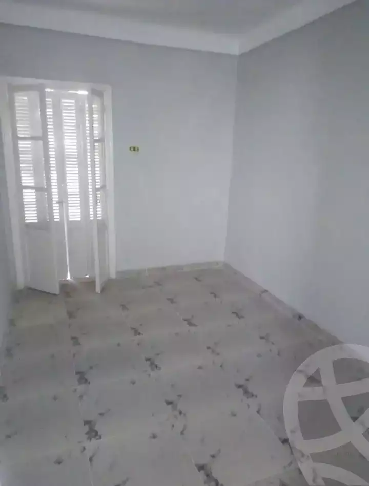 https://aqarmap.com.eg/en/listing/6097488-for-sale-alexandria-krmwz