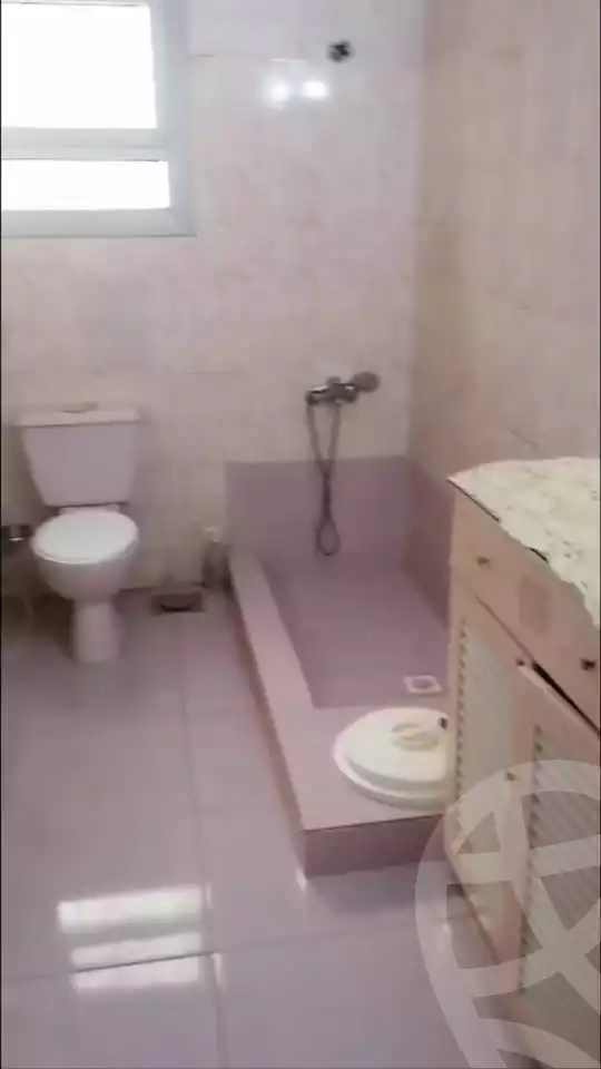 https://aqarmap.com.eg/ar/listing/6097898-for-sale-cairo-mokattam-lhdb-l-ly-shr-krym-bnwn
