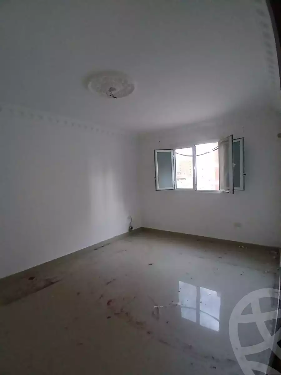 https://aqarmap.com.eg/en/listing/6098006-for-sale-alexandria-l-jmy-lbytsh-bianchiii-el-arbaeen-st