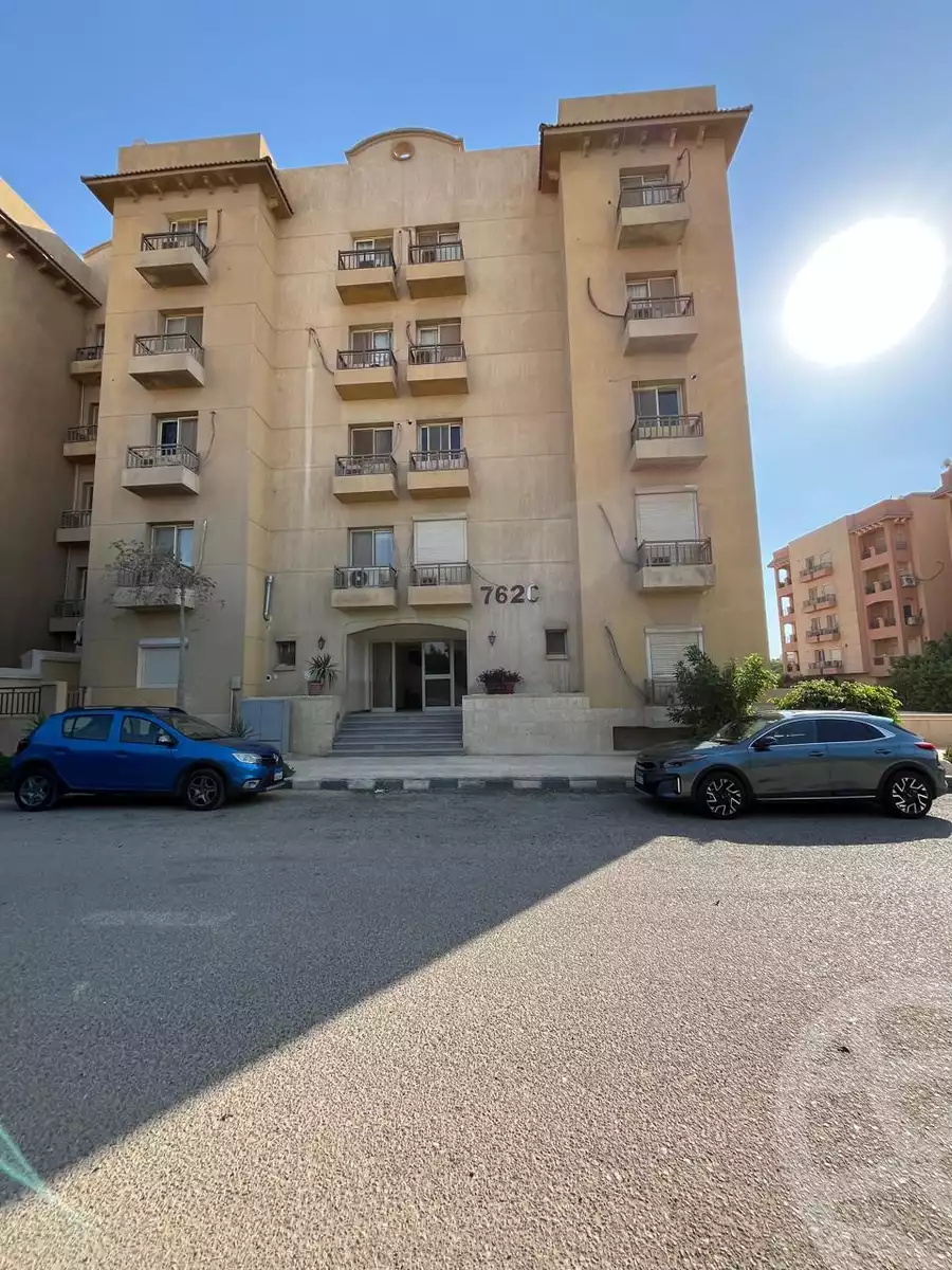 https://aqarmap.com.eg/en/listing/6098528-for-sale-cairo-6th-of-october-compounds-dream-land-bahgat-buildings