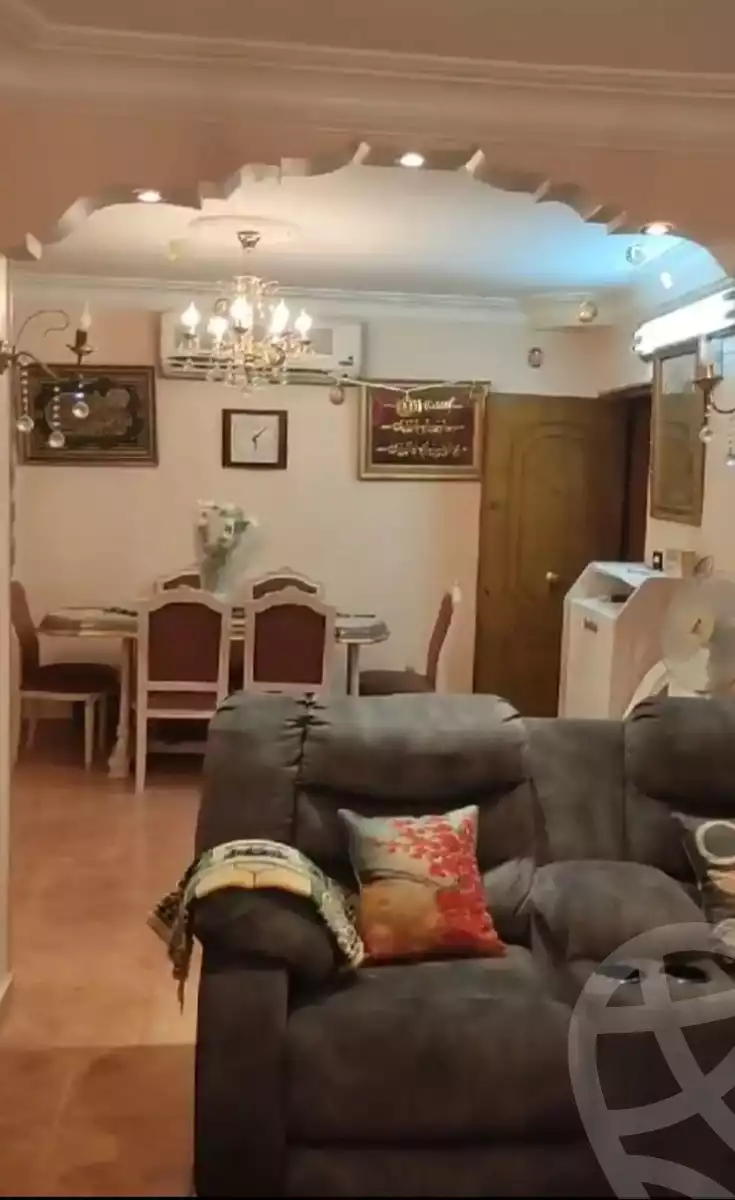 https://aqarmap.com.eg/en/listing/6098730-for-sale-cairo-mokattam-lhdb-l-ly-103-street