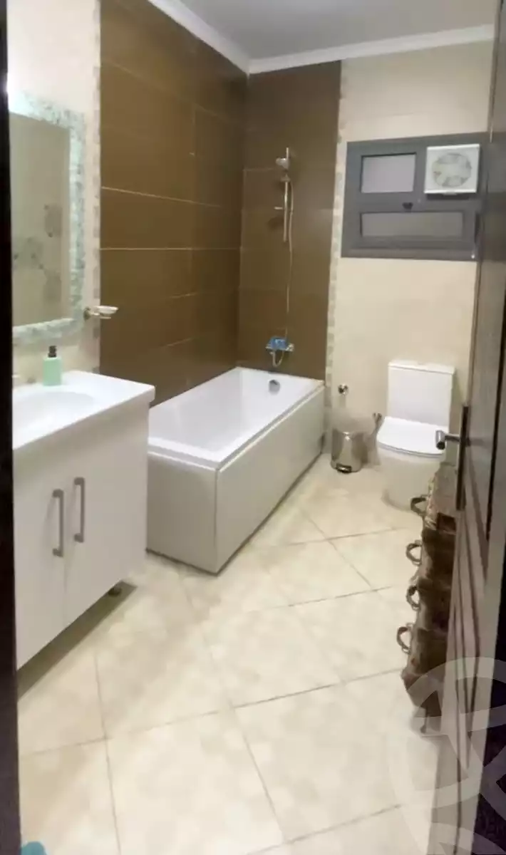 https://aqarmap.com.eg/en/listing/6098782-for-sale-cairo-new-cairo-compounds-el-deyar-mokhabarat