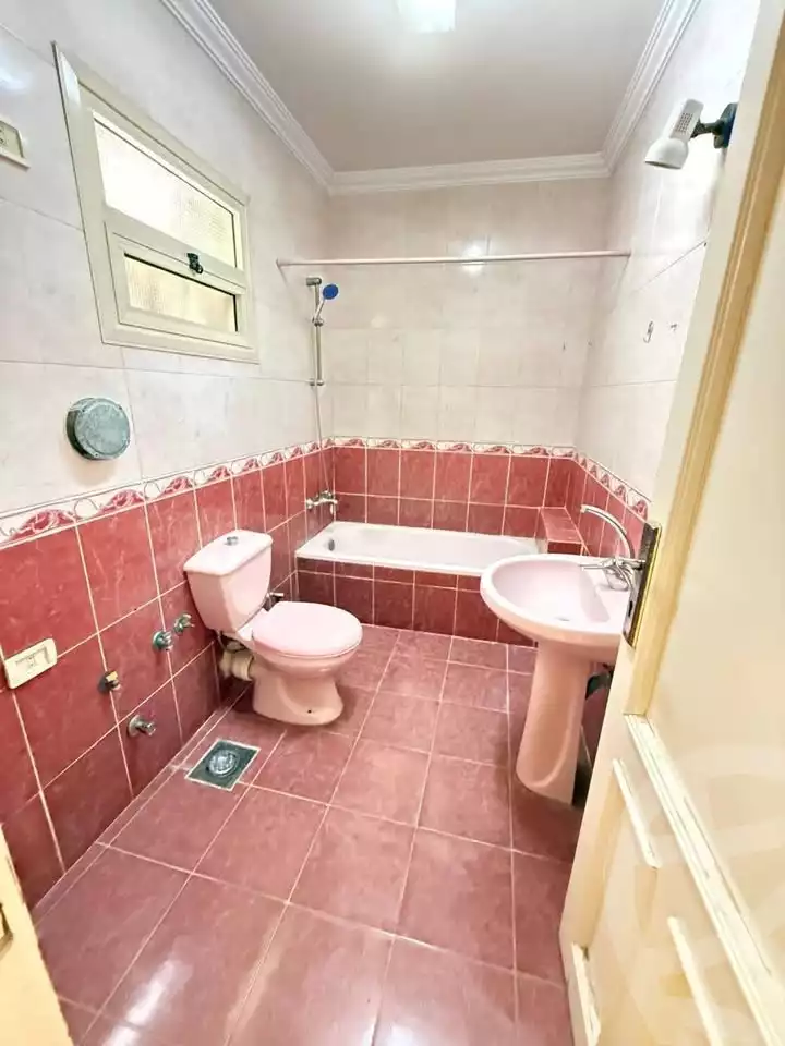 https://aqarmap.com.eg/ar/listing/6100417-for-rent-cairo-mokattam