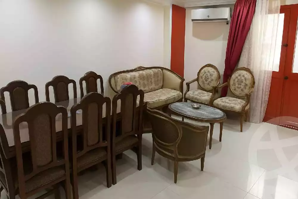 https://aqarmap.com.eg/ar/listing/6100469-for-sale-alexandria-moharram-bey-kanal-al-mahmoudeya-al-bahri-st