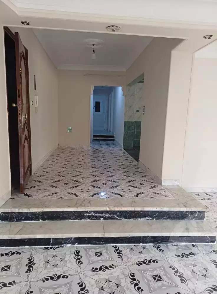 https://aqarmap.com.eg/en/listing/6100924-for-rent-cairo-mokattam-lhdb-l-ly
