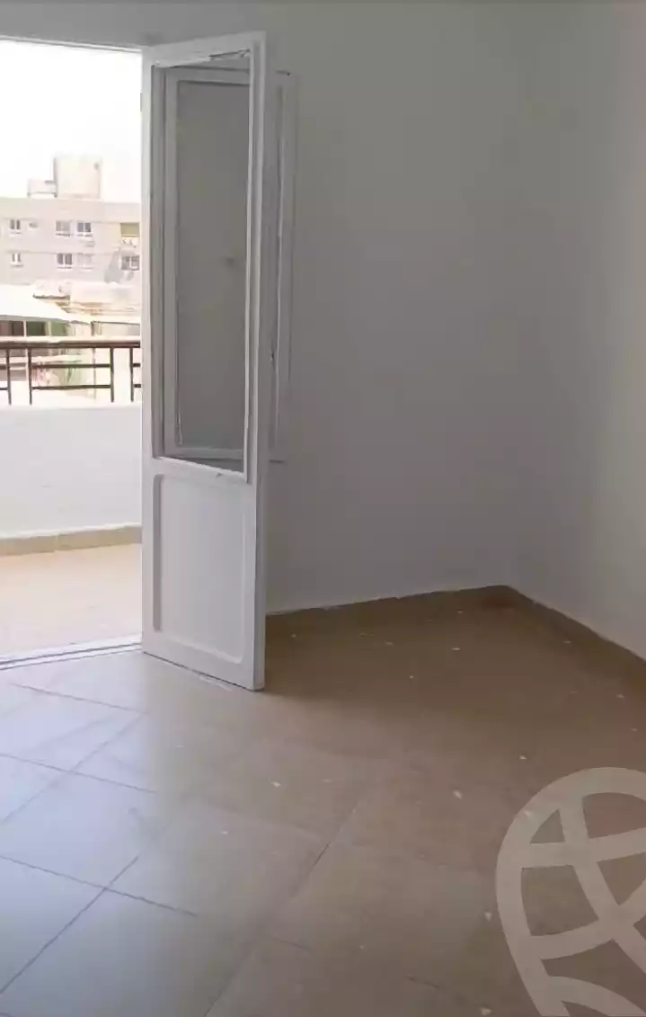 https://aqarmap.com.eg/ar/listing/6102188-for-sale-cairo-el-haram-shareaa-naser-el-thawrah