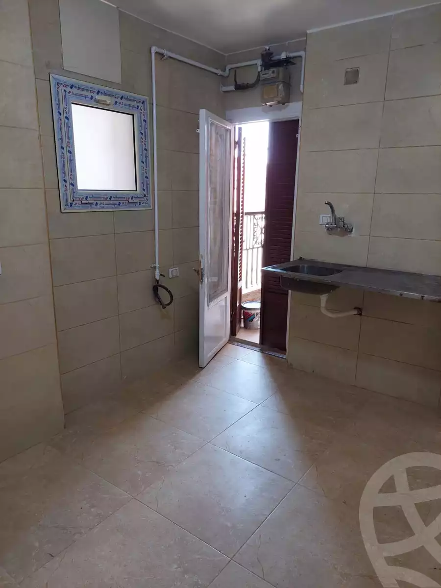 https://aqarmap.com.eg/en/listing/6102929-for-rent-cairo-ain-shams-jsr-lswys