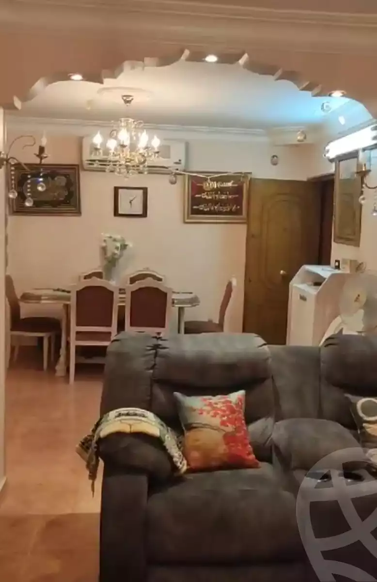 https://aqarmap.com.eg/en/listing/6103028-for-sale-cairo-mokattam-lhdb-l-ly-103-street