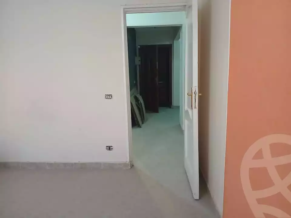 https://aqarmap.com.eg/en/listing/6103602-for-sale-cairo-mokattam-el-hadabah-el-wosta-el-mantaqa-el-rabaa-street-33