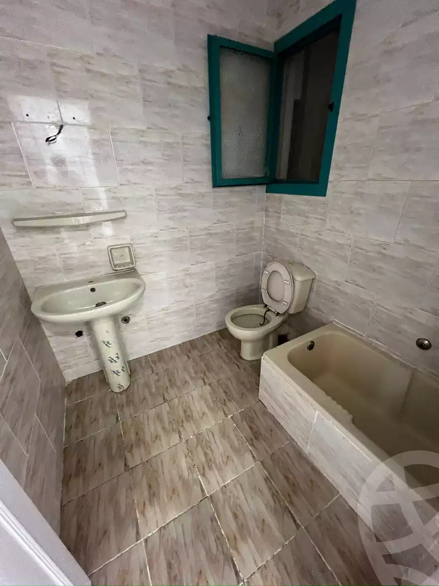 https://aqarmap.com.eg/en/listing/6104381-for-sale-alexandria-l-jmy-shataa-el-nakheel