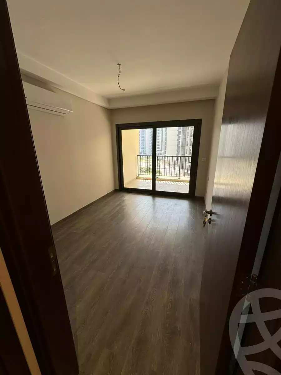 https://aqarmap.com.eg/en/listing/6104557-for-sale-cairo-el-sheikh-zayed-city-compounds-zyd-wr-llttwyr-z-tower