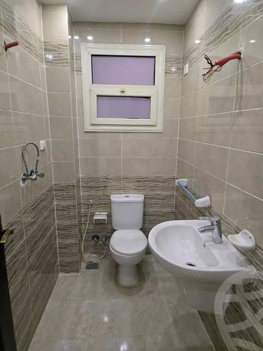 https://aqarmap.com.eg/en/listing/6104558-for-sale-cairo-el-sheikh-zayed-city-compounds-dr-msr