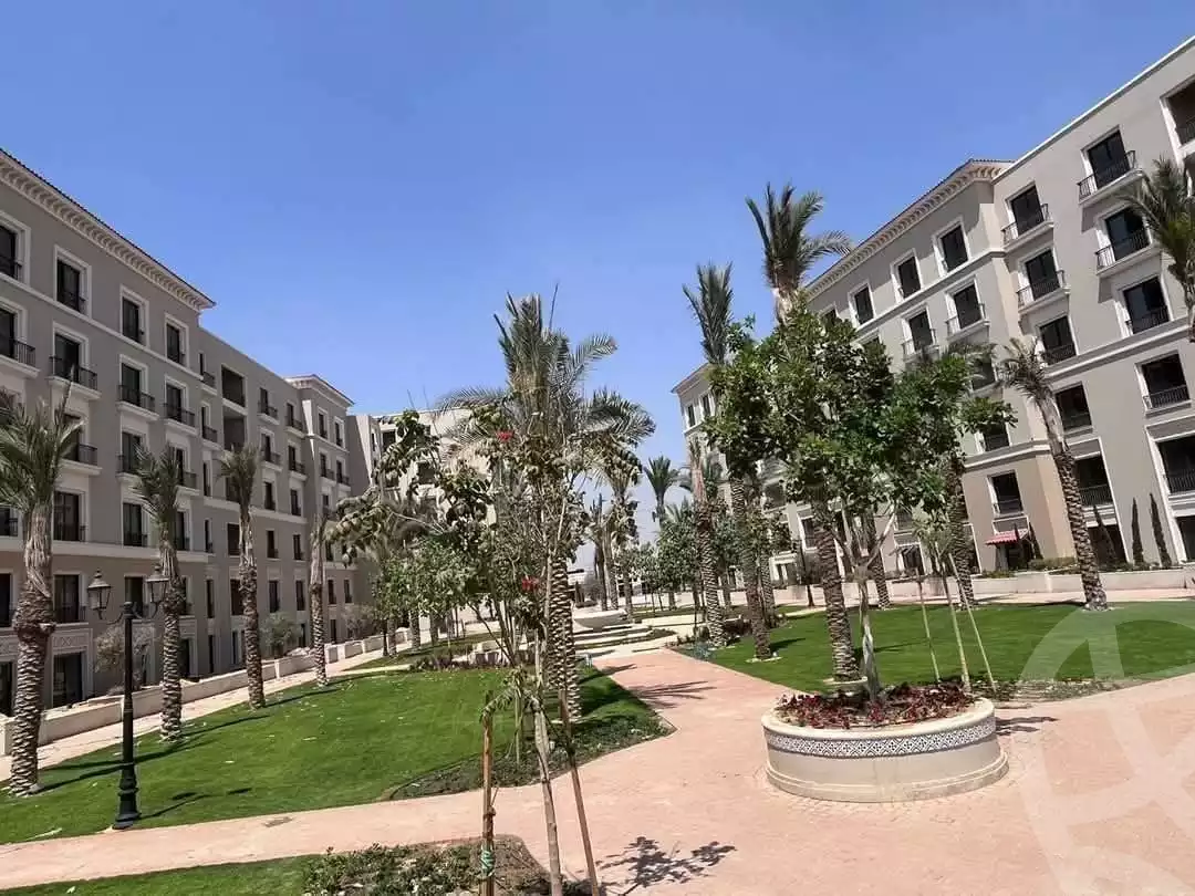 https://aqarmap.com.eg/en/listing/6104812-for-sale-cairo-el-sheikh-zayed-city-compounds-kmbwnd-fyldj-wyst-dr-llttwyr
