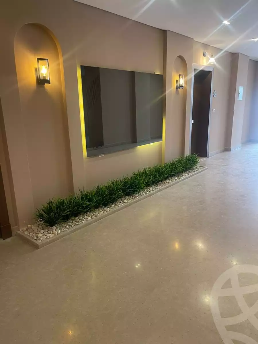 https://aqarmap.com.eg/en/listing/6105237-for-sale-cairo-el-sheikh-zayed-city-compounds-kmbwnd-fyldj-wyst-dr-llttwyr