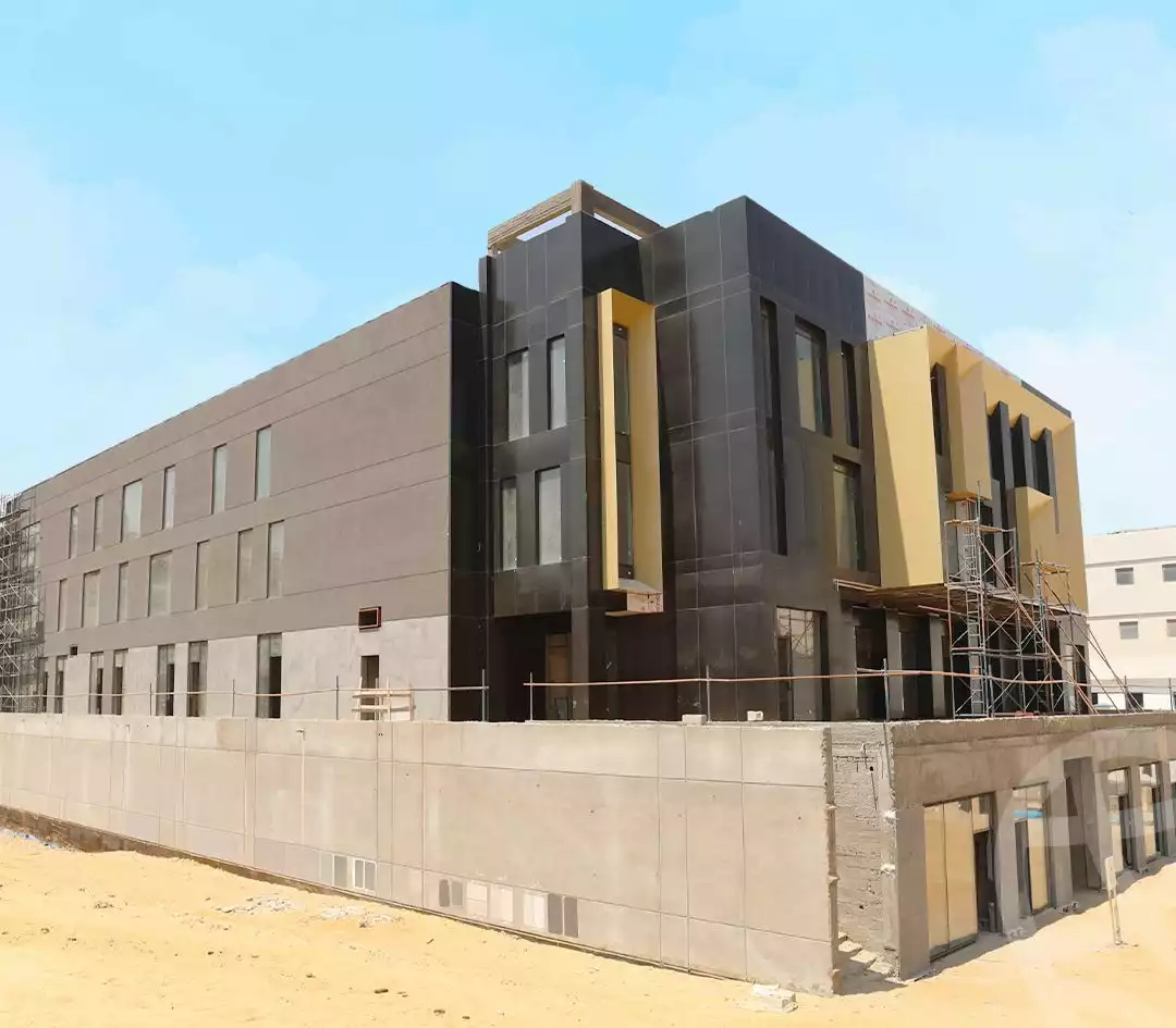 https://aqarmap.com.eg/en/listing/6105775-for-sale-cairo-new-cairo-compounds-n-skwyr-mwl-nfynyty-llttwyr