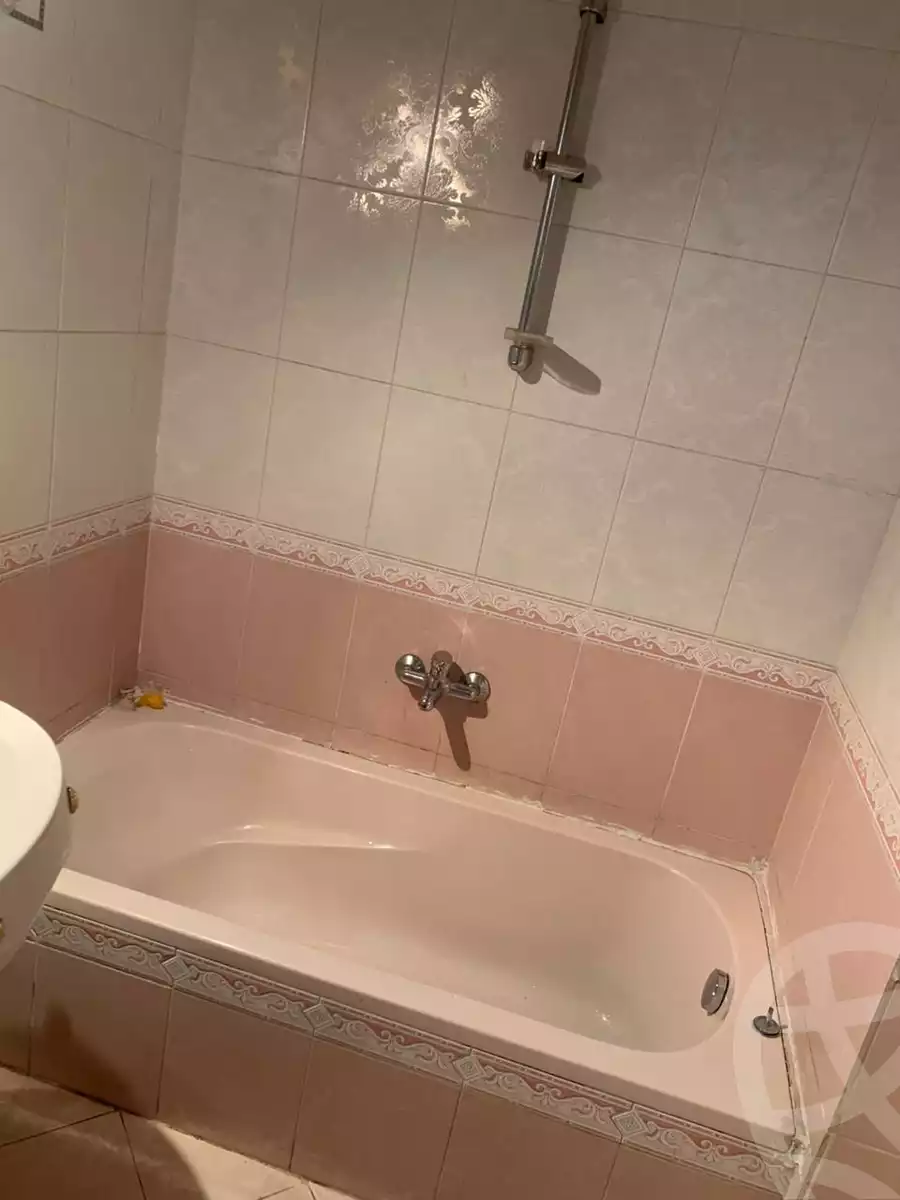 https://aqarmap.com.eg/ar/listing/6097414-for-sale-cairo-ain-shams-mnshy-lthryr