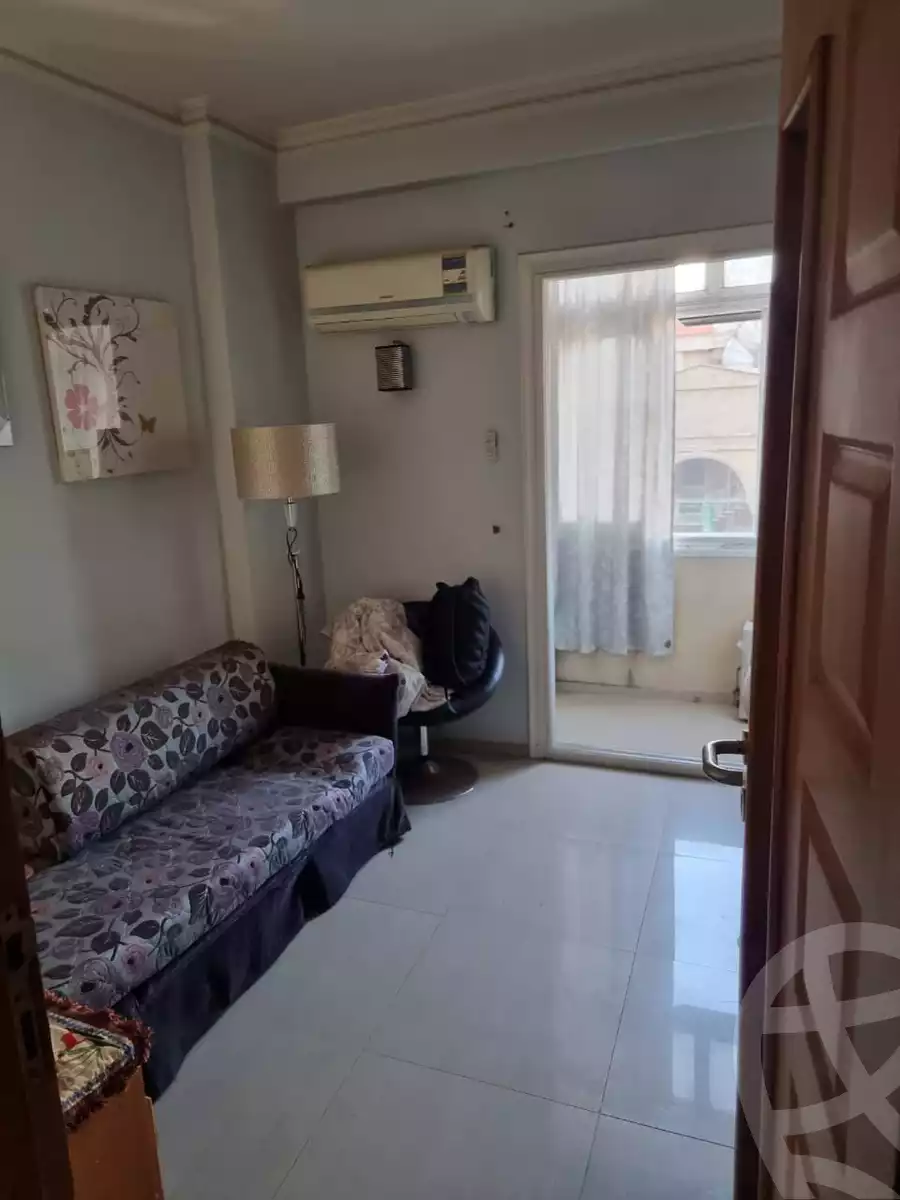 https://aqarmap.com.eg/en/listing/6106468-for-rent-alexandria-el-chatby