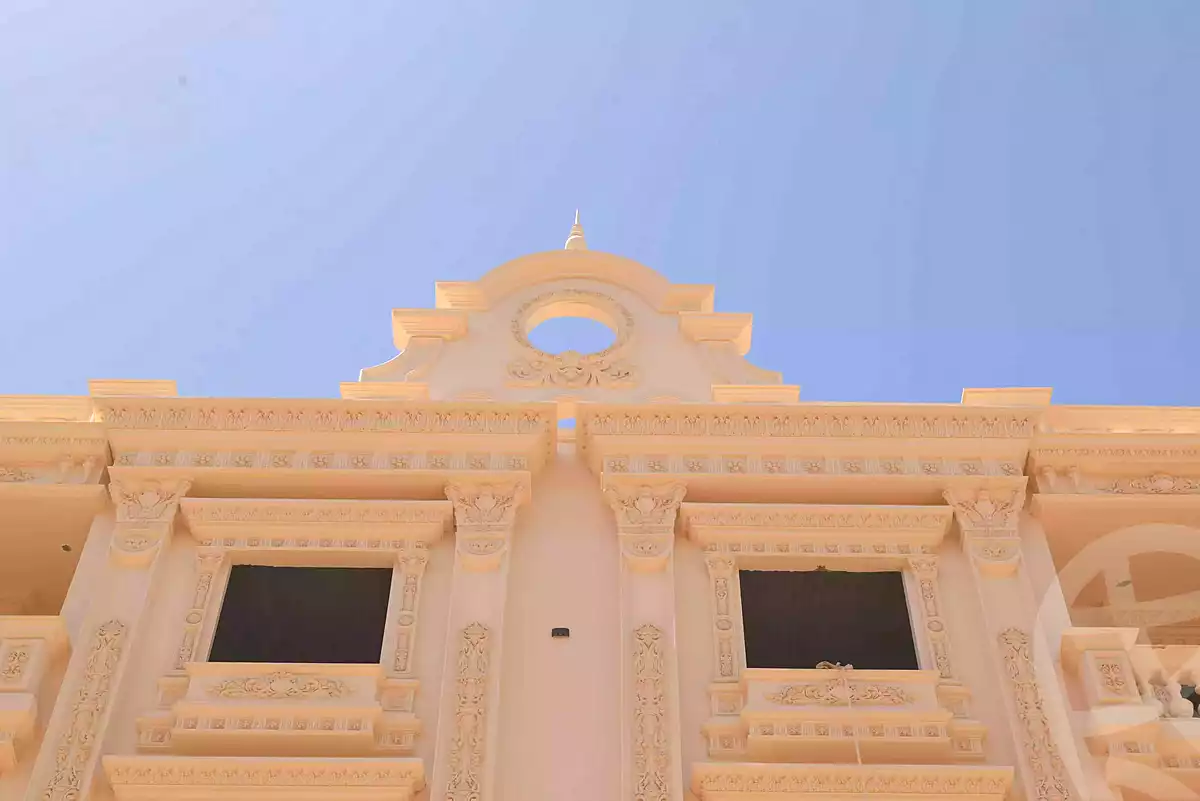 https://aqarmap.com.eg/ar/listing/6089348-for-sale-cairo-el-sheikh-zayed-city-lshykh-zyd-ljdyd-ridge-compound-al-oula
