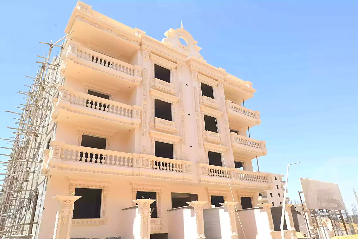 https://aqarmap.com.eg/ar/listing/6107311-for-sale-cairo-el-sheikh-zayed-city-lshykh-zyd-ljdyd-ridge-compound-al-oula