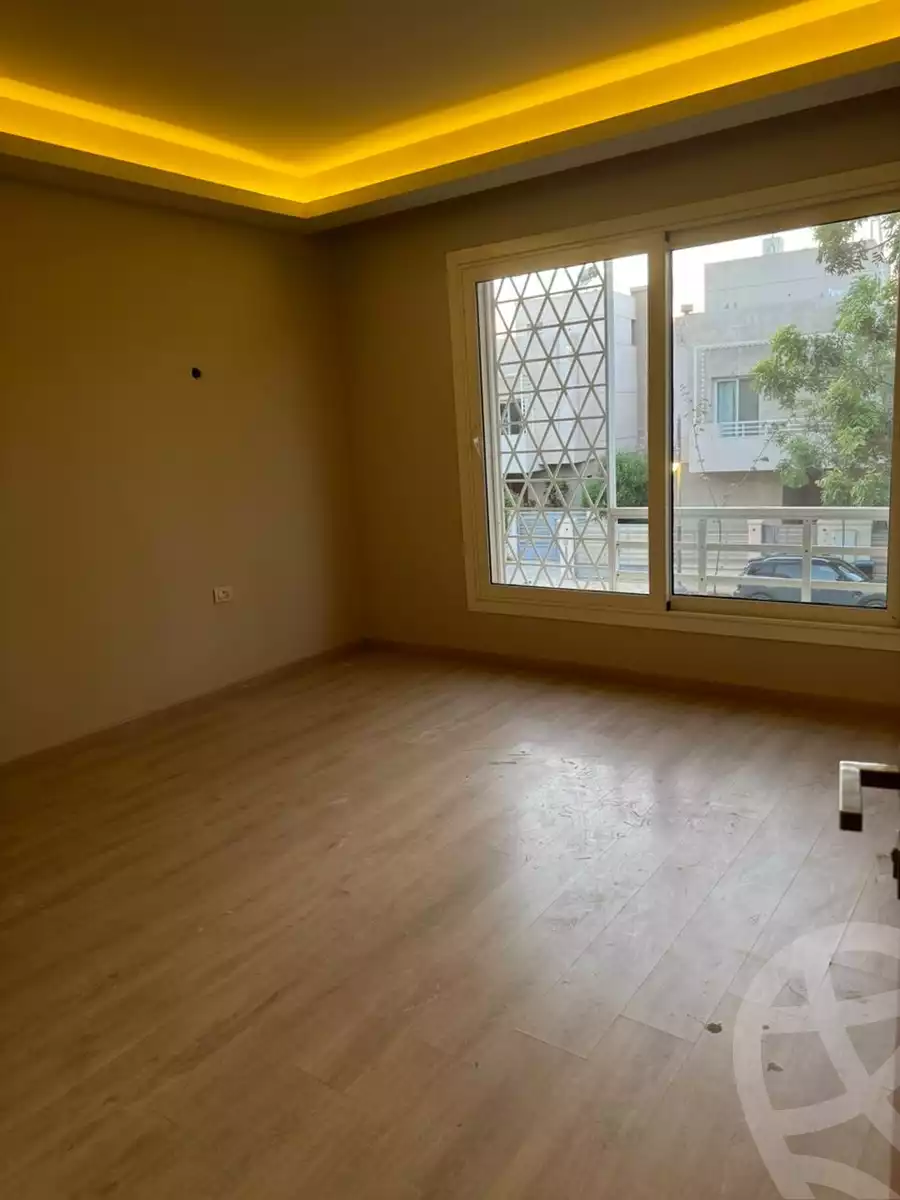 https://aqarmap.com.eg/en/listing/6108438-for-sale-cairo-el-sheikh-zayed-city-compounds-atrio