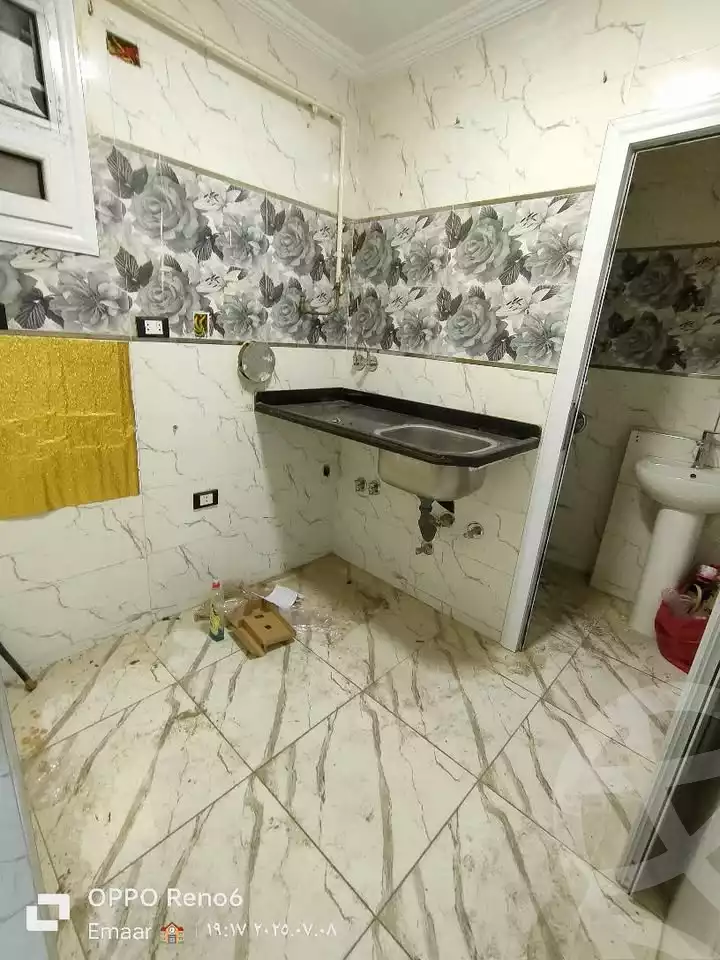 https://aqarmap.com.eg/en/listing/6109497-for-sale-qalyubia-shubra-el-khaima-om-bayoumi