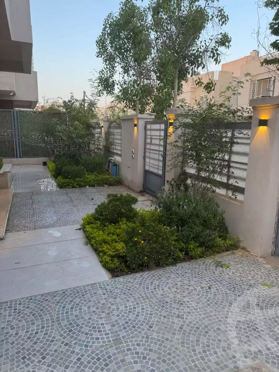 https://aqarmap.com.eg/en/listing/6111778-for-sale-cairo-el-sheikh-zayed-city-compounds-atrio