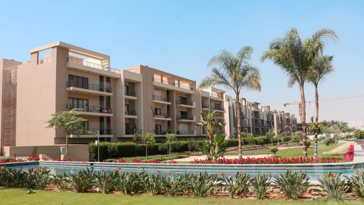 https://aqarmap.com.eg/en/listing/6112159-for-sale-cairo-new-cairo-compounds-fifth-square