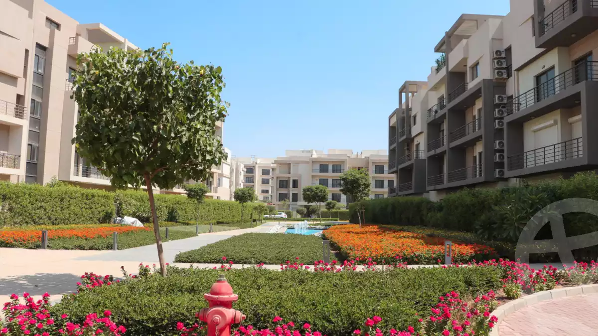 https://aqarmap.com.eg/en/listing/6112159-for-sale-cairo-new-cairo-compounds-fifth-square