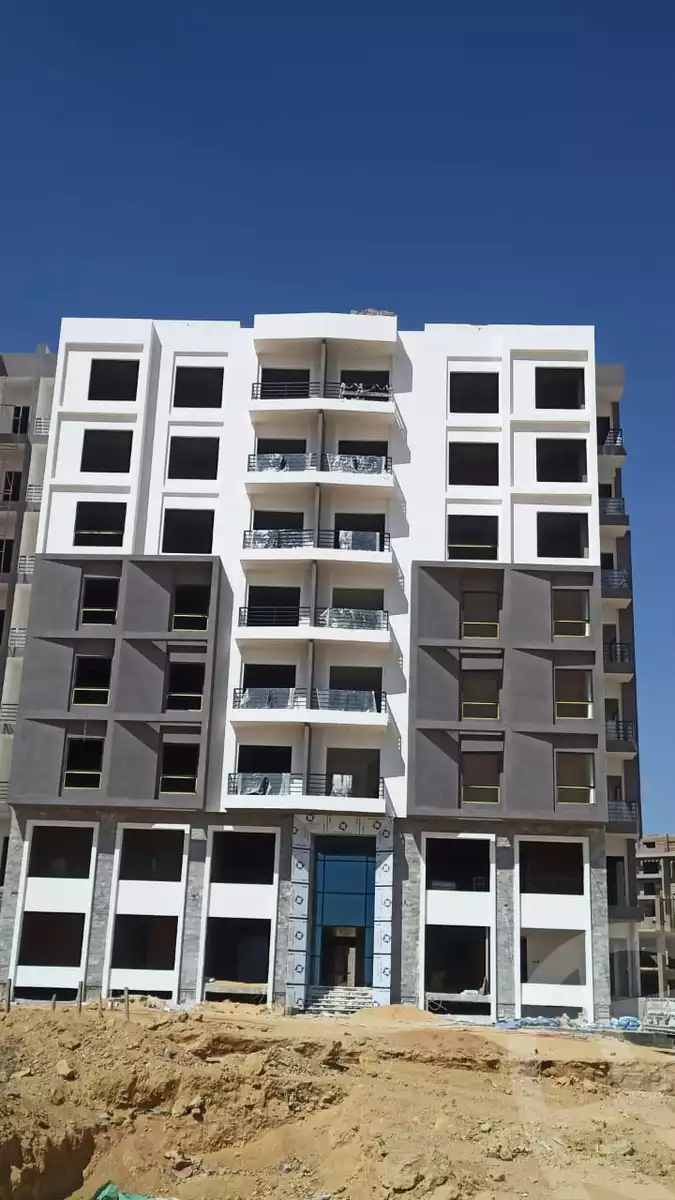 https://aqarmap.com.eg/en/listing/6112252-for-sale-cairo-new-administrative-capital-r7-green-avenue