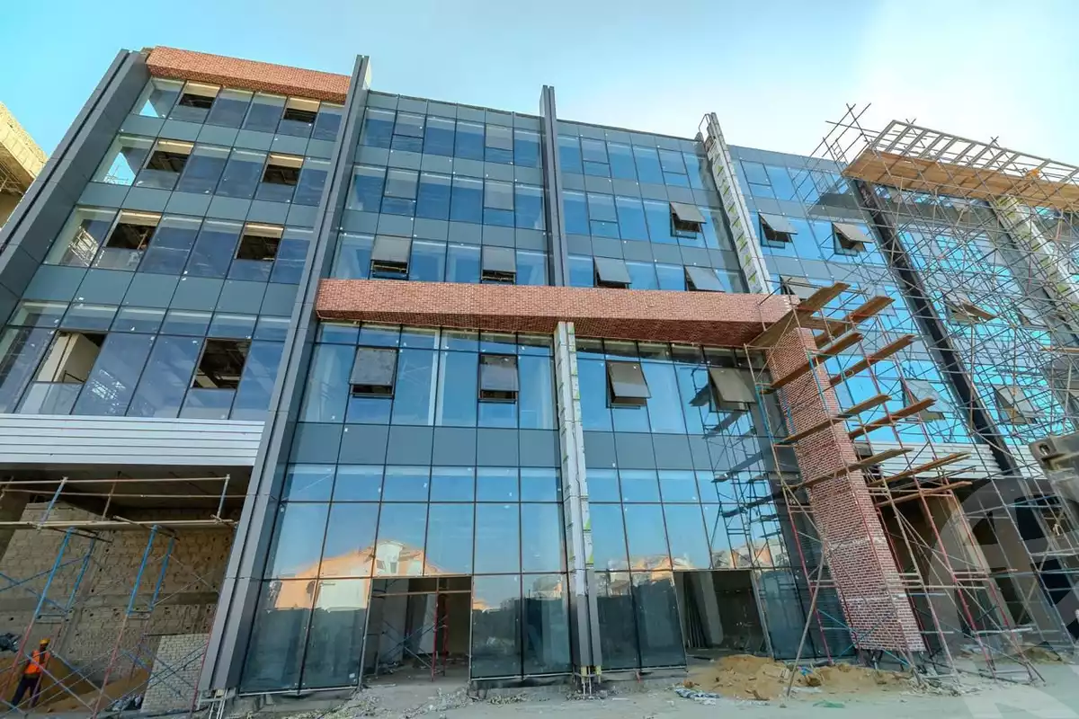 https://aqarmap.com.eg/en/listing/6115179-for-sale-cairo-new-cairo-compounds-thry-skysty-mwl-lndmrk-sbwr