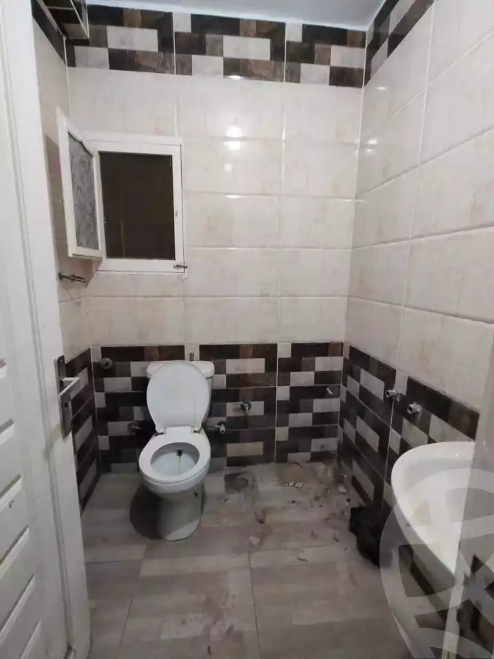 https://aqarmap.com.eg/en/listing/6118700-for-sale-qalyubia-shubra-el-khaima-om-bayoumi