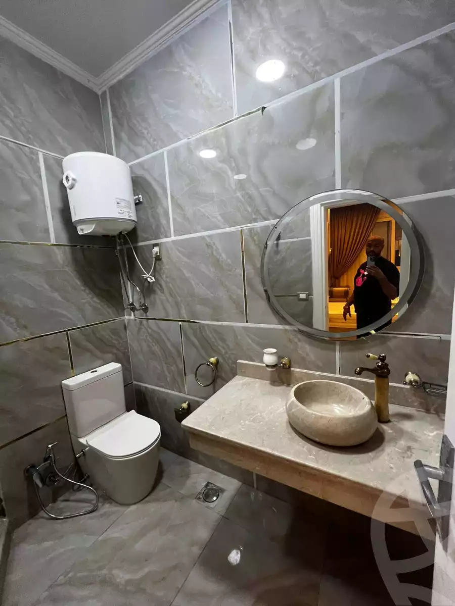 https://aqarmap.com.eg/en/listing/6118883-for-sale-alexandria-sporting-el-geish-road