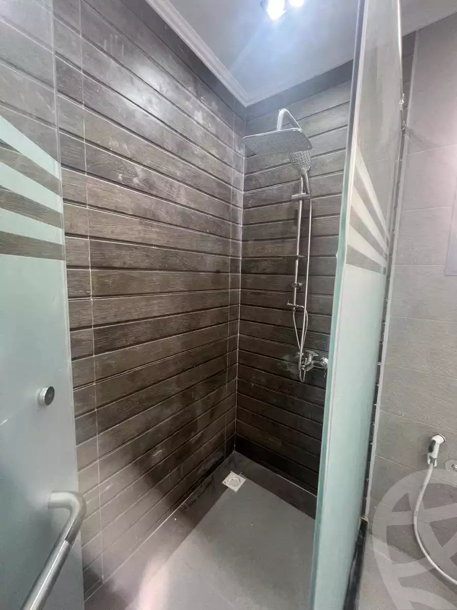 https://aqarmap.com.eg/en/listing/6120558-for-sale-cairo-helwan-helwan-el-sharkeya-abd-el-rahman-pasha-st