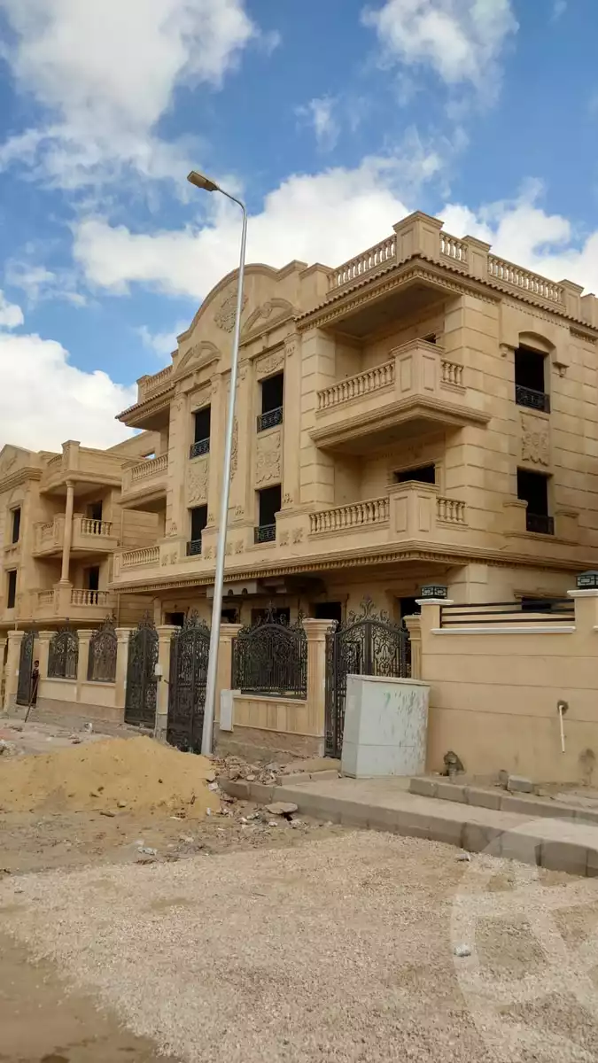 https://aqarmap.com.eg/en/listing/6121315-for-sale-cairo-new-cairo-el-kornfol-el-kornfol-7