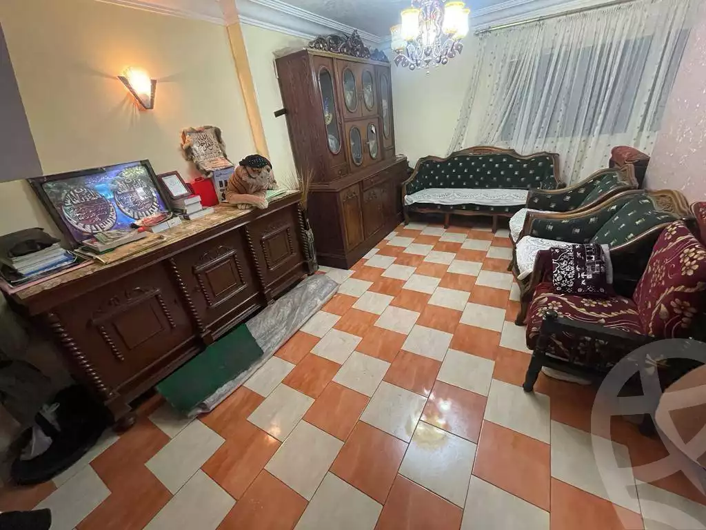 https://aqarmap.com.eg/en/listing/6122587-for-sale-cairo-faisal-kafr-tohormos-queen-nazli-st