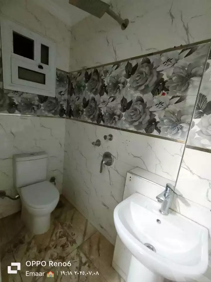 https://aqarmap.com.eg/en/listing/6124329-for-sale-qalyubia-shubra-el-khaima-om-bayoumi