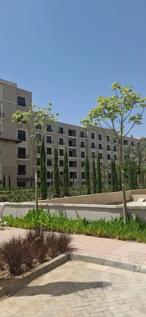 https://aqarmap.com.eg/en/listing/6124712-for-sale-cairo-el-sheikh-zayed-city-compounds-kmbwnd-fyldj-wyst-dr-llttwyr