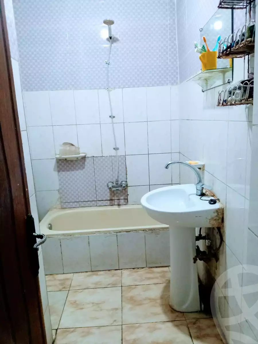 https://aqarmap.com.eg/en/listing/6125645-for-sale-cairo-ain-shams-ain-shams-el-sharkia-mostafa-amin-st