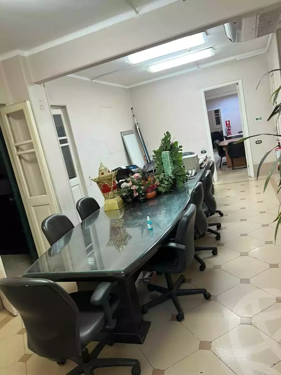 https://aqarmap.com.eg/en/listing/6127272-for-rent-asyut-asyut-city-el-gomhoreya-st