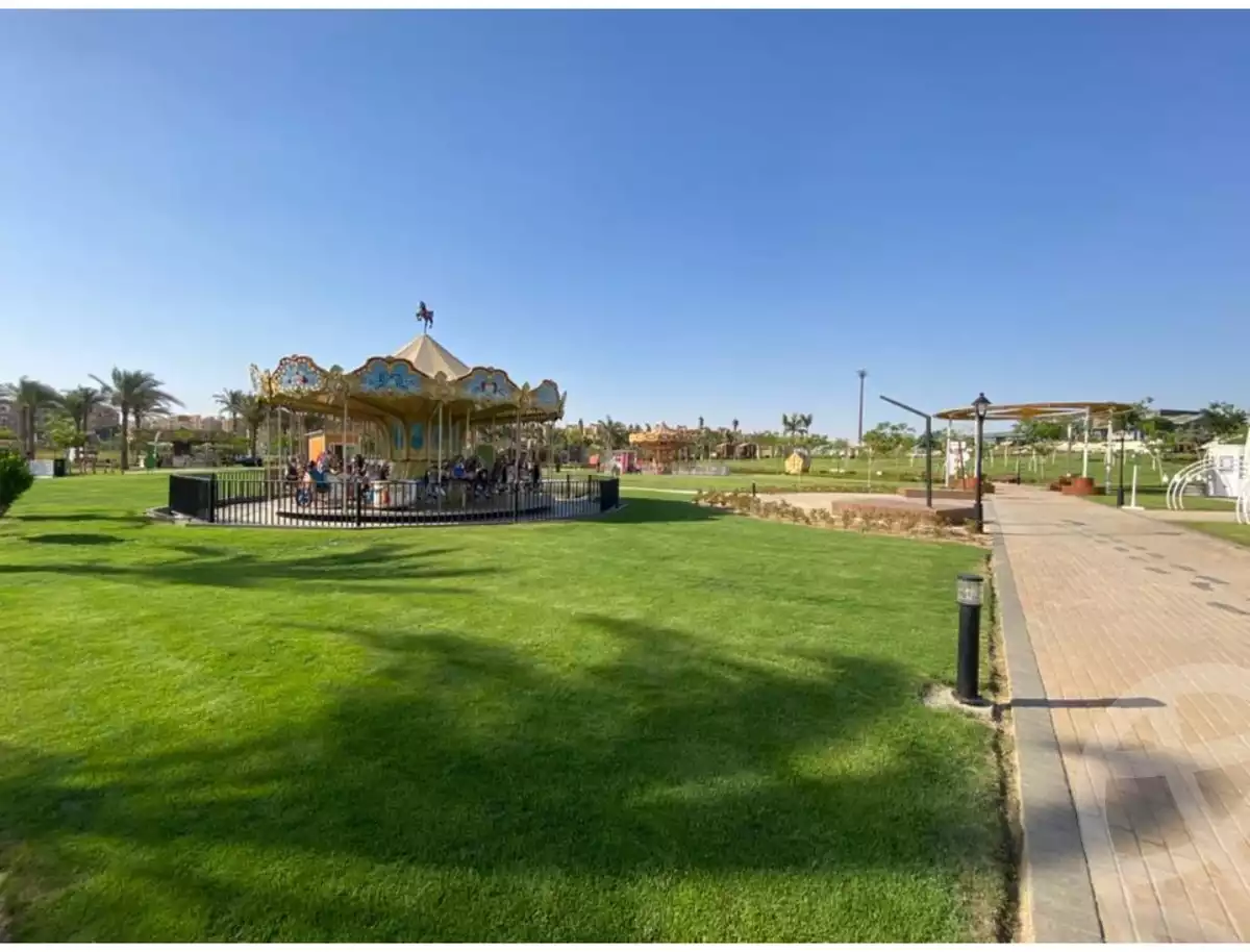 https://aqarmap.com.eg/en/listing/6130704-for-sale-cairo-el-sheikh-zayed-city-compounds-zyd-wr-llttwyr-z-tower