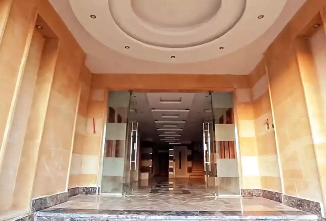 https://aqarmap.com.eg/ar/listing/6132119-for-sale-cairo-new-cairo-bait-el-watan-south-suez-road-el-hay-el-takmely