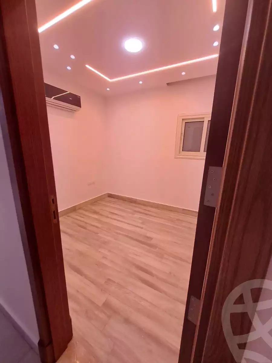 https://aqarmap.com.eg/en/listing/6132295-for-rent-cairo-new-cairo-el-kattameya-compounds-in-kattameya-crystal-plaza