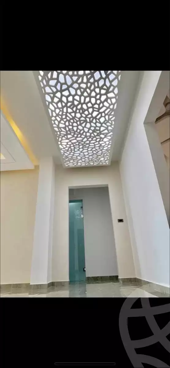 https://aqarmap.com.eg/en/listing/6133013-for-sale-cairo-el-sheikh-zayed-city-compounds-the-courtyard