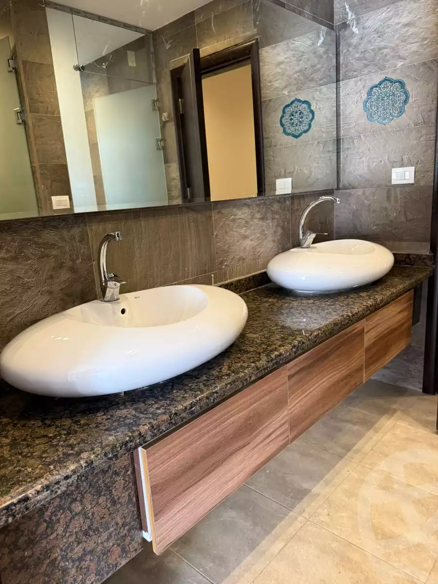 https://aqarmap.com.eg/ar/listing/6134674-for-rent-cairo-el-sheikh-zayed-city-compounds-kmbwnd-ljry-swdyk