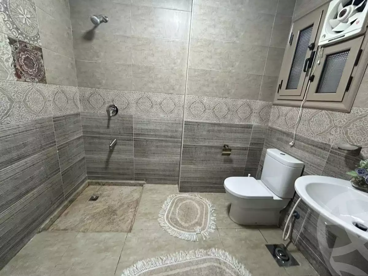 https://aqarmap.com.eg/ar/listing/6134641-for-sale-alexandria-moharram-bey-kanal-al-mahmoudeya-al-bahri-st