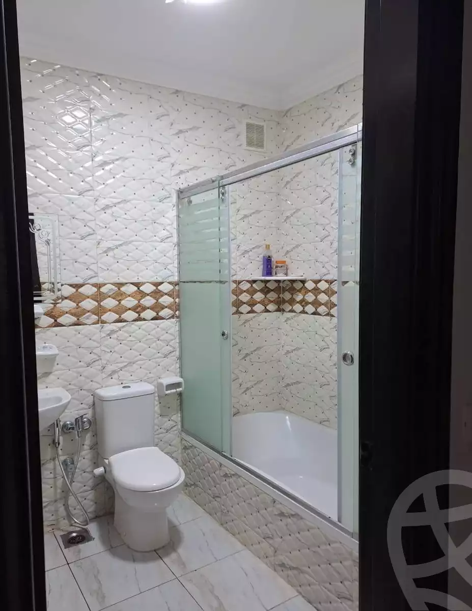 https://aqarmap.com.eg/en/listing/6135459-for-sale-cairo-el-sheikh-zayed-city-el-hay-el-thaleth-ashaer-area-2