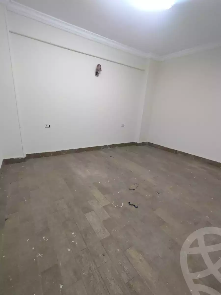 https://aqarmap.com.eg/ar/listing/6137446-for-sale-qalyubia-shubra-el-khaima-el-shareaa-el-gadid-st
