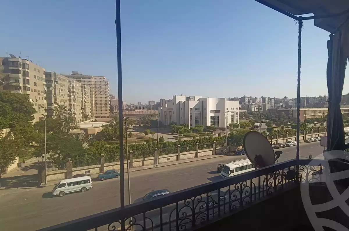 https://aqarmap.com.eg/en/listing/6137922-for-sale-cairo-el-haram-shareaa-khatem-el-morsalen
