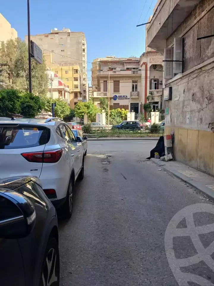 https://aqarmap.com.eg/en/listing/6138319-for-sale-alexandria-glim-rasmi-basha-st