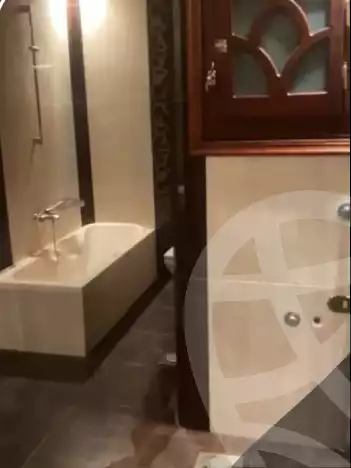 https://aqarmap.com.eg/ar/listing/6139002-for-sale-qalyubia-shubra-el-khaima-om-bayoumi